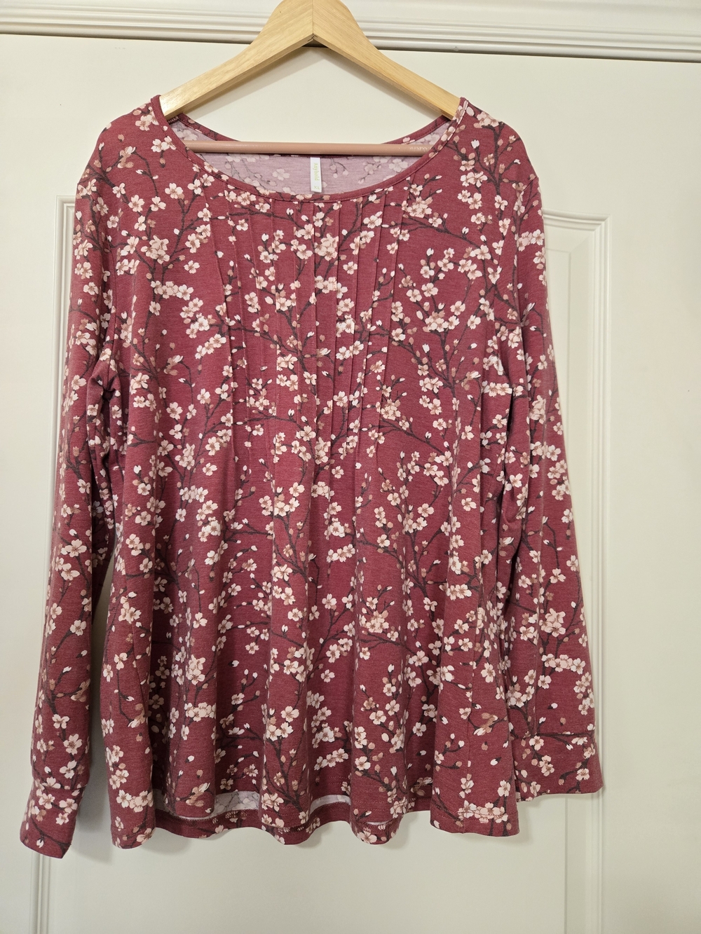 Floral Pintuck Long-Sleeve Tee in Dusty Rose